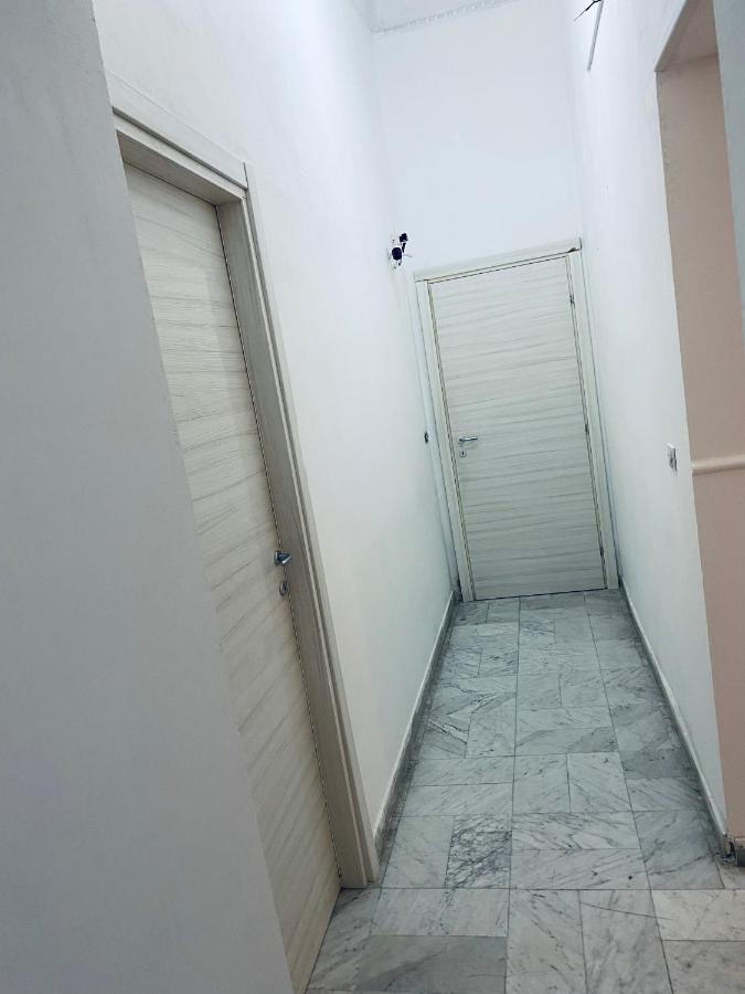 Dama Hostelbb Νάπολη Εξωτερικό φωτογραφία