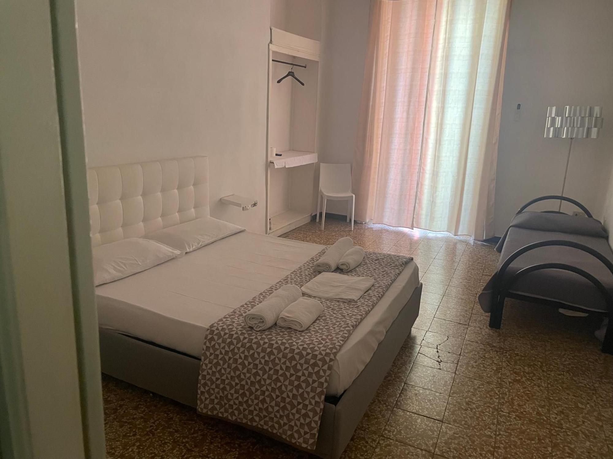 Dama Hostelbb Νάπολη Εξωτερικό φωτογραφία